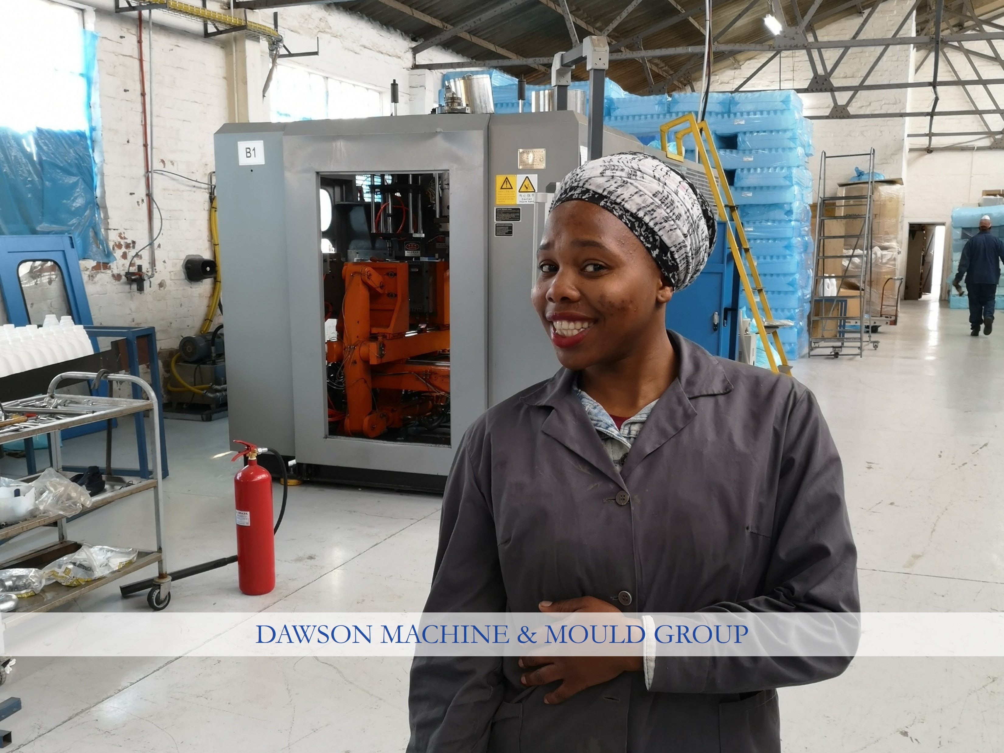 Latest company case about South Africa - Double station double head blow molding machine