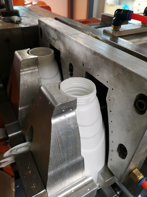 Plastic Laundry Bottles Extrusion Blow Moulding Machine High Speed
