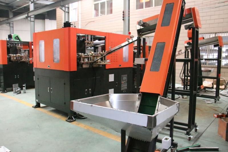 2L 5L Pet Water Beverage Bottle Making Blow Molding Machine