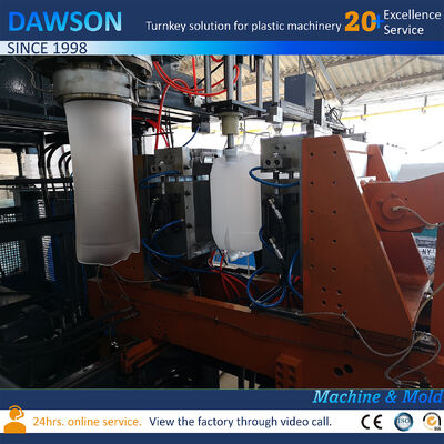 Output 130 Kg Per Hour 20 Liter Jerry Can Extrusion HDPE Moulding Plastic Drum Blow Molding Machine 4.4 By 3.4 By 3.6 Meters